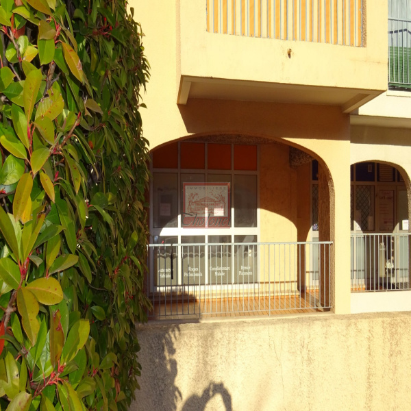 Location Immobilier Professionnel Local commercial Le Tholonet 13100